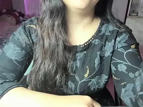 Snapshot of Divya68 chatting on November 2025 06:01:02 PM Divya68 online show from November 2025 06:01:02 PM