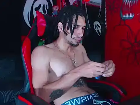 Snapshot of Monsterdominationx chatting on October 2025 06:47:01 AM Monsterdominationx online show from October 2025 06:47:01 AM