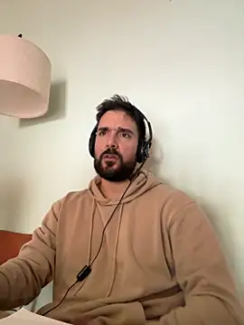 Snapshot of ReDiBastoni90 chatting on October 2025 08:26:01 AM ReDiBastoni90 online show from October 2025 08:26:01 AM