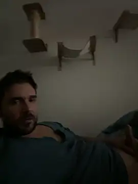 Snapshot of ReDiBastoni90 chatting on October 2025 11:31:02 PM ReDiBastoni90 online show from October 2025 11:31:02 PM