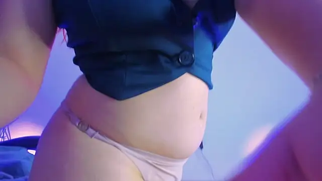 Snapshot of merida_06 chatting on November 2025 03:18:02 AM merida 06 online show from November 2025 03:18:02 AM