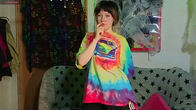 Snapshot of ReincarnatedAngel chatting on November 2025 08:32:01 PM ReincarnatedAngel online show from November 2025 08:32:01 PM