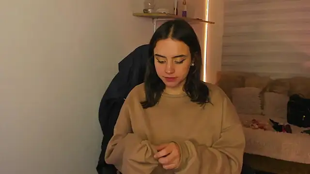 Snapshot of Emily_Lindey chatting on October 2025 03:29:02 AM Emily Lindey online show from October 2025 03:29:02 AM