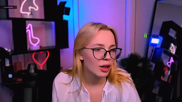 Snapshot of sendi_cais chatting on November 2025 12:17:01 PM sendi cais online show from November 2025 12:17:01 PM