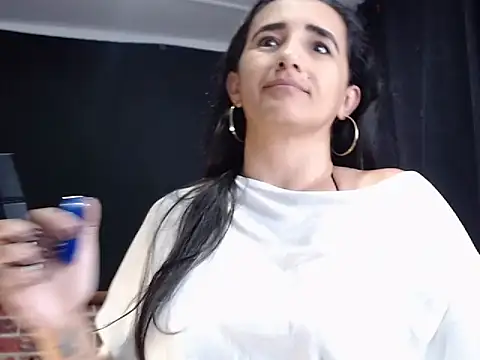 Snapshot of Lucyy_Naugthy chatting on October 2025 12:05:01 PM Lucyy Naugthy online show from October 2025 12:05:01 PM