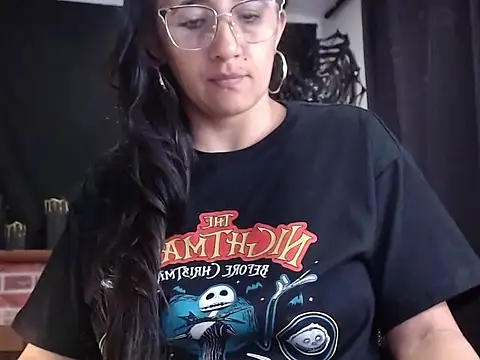 Snapshot of Lucyy_Naugthy chatting on October 2025 12:52:02 PM Lucyy Naugthy online show from October 2025 12:52:02 PM