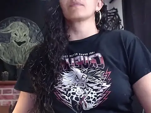 Snapshot of Lucyy_Naugthy chatting on October 2025 12:39:02 PM Lucyy Naugthy online show from October 2025 12:39:02 PM