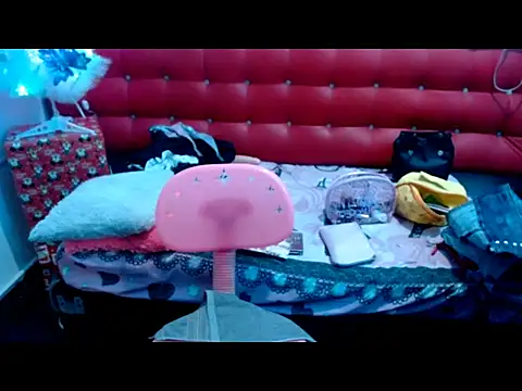 Snapshot of Camila_stacy chatting on December 2025 02:50:01 AM Camila stacy online show from December 2025 02:50:01 AM