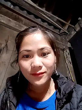 Lyssa-a online show from November 2025 10:00:02 PM