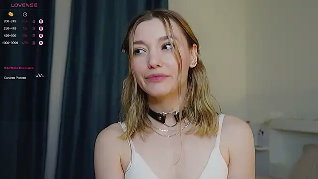 Snapshot of StarryMary chatting on October 2025 09:04:02 PM StarryMary online show from October 2025 09:04:02 PM