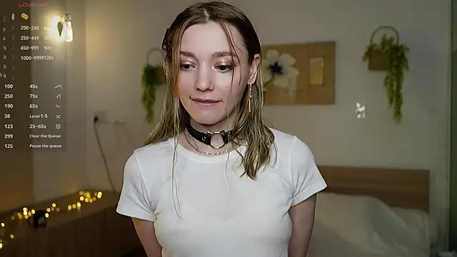 Snapshot of StarryMary chatting on December 2025 09:02:01 PM StarryMary online show from December 2025 09:02:01 PM