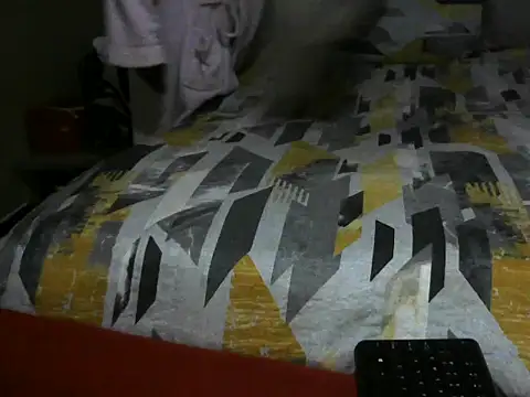 Snapshot of AfroGodesss124 chatting on December 2025 04:07:02 AM AfroGodesss124 online show from December 2025 04:07:02 AM