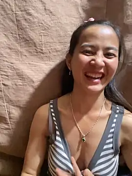 Snapshot of Miss-World00 chatting on November 2025 05:17:02 AM Miss-World00 online show from November 2025 05:17:02 AM