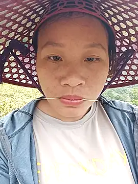 Snapshot of Mising5022 chatting on October 2025 05:44:02 AM Mising5022 online show from October 2025 05:44:02 AM