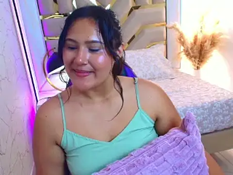 Snapshot of luna_jonezz chatting on October 2025 01:56:02 PM luna jonezz online show from October 2025 01:56:02 PM