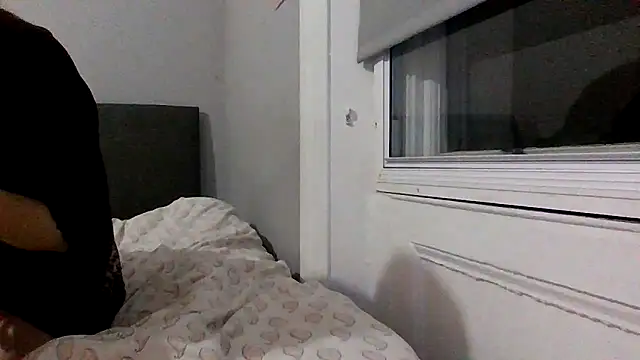 Snapshot of Scouse_Lexi chatting on December 2025 09:01:01 PM Scouse Lexi online show from December 2025 09:01:01 PM