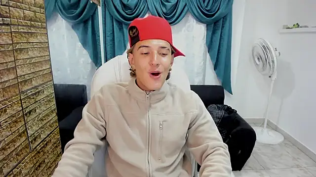 Hayden Boy  online show from December 2025 04:06:01 AM