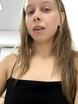 Snapshot of Ya_Siro chatting on October 2025 01:07:02 PM Ya Siro online show from October 2025 01:07:02 PM