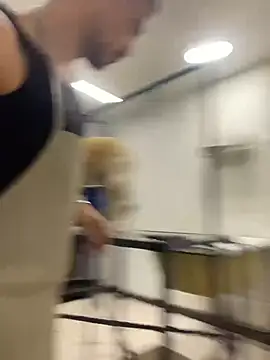 Snapshot of Leonardmoppet chatting on October 2025 09:20:01 PM Leonardmoppet online show from October 2025 09:20:01 PM