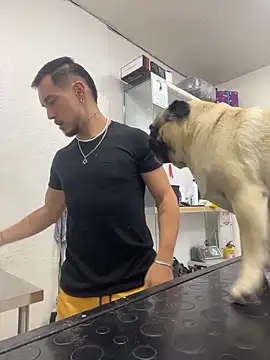 Snapshot of Leonardmoppet chatting on October 2025 08:57:01 PM Leonardmoppet online show from October 2025 08:57:01 PM