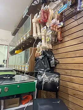 Snapshot of Leonardmoppet chatting on November 2025 08:51:01 PM Leonardmoppet online show from November 2025 08:51:01 PM