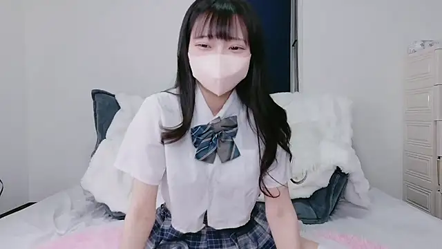 Snapshot of Mirai_oO16Oo chatting on November 2025 10:36:01 AM Mirai oO16Oo online show from November 2025 10:36:01 AM