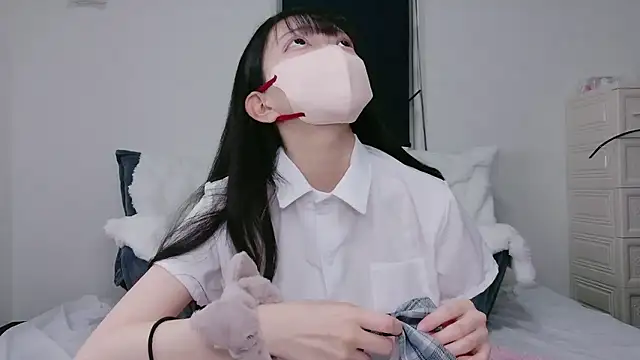 Snapshot of Mirai_oO16Oo chatting on November 2025 06:24:02 AM Mirai oO16Oo online show from November 2025 06:24:02 AM