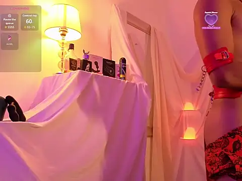 Snapshot of Yamilk101 chatting on November 2025 11:21:02 PM Yamilk101 online show from November 2025 11:21:02 PM