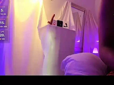 Snapshot of Yamilk101 chatting on November 2025 04:59:02 AM Yamilk101 online show from November 2025 04:59:02 AM