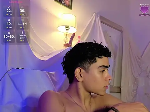 Snapshot of Yamilk101 chatting on December 2025 06:12:02 AM Yamilk101 online show from December 2025 06:12:02 AM