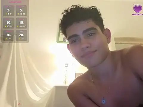 Snapshot of Yamilk101 chatting on December 2025 01:14:02 AM Yamilk101 online show from December 2025 01:14:02 AM