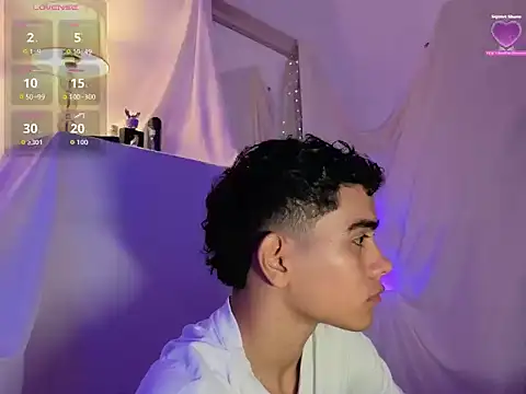 Snapshot of Yamilk101 chatting on December 2025 02:06:01 AM Yamilk101 online show from December 2025 02:06:01 AM