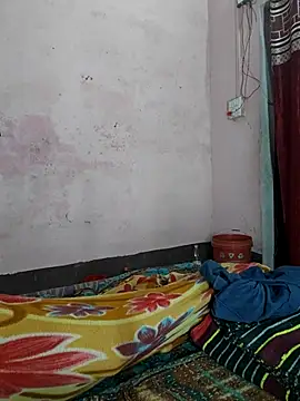 Snapshot of sweet_couple99 chatting on December 2025 04:32:01 AM sweet couple99 online show from December 2025 04:32:01 AM