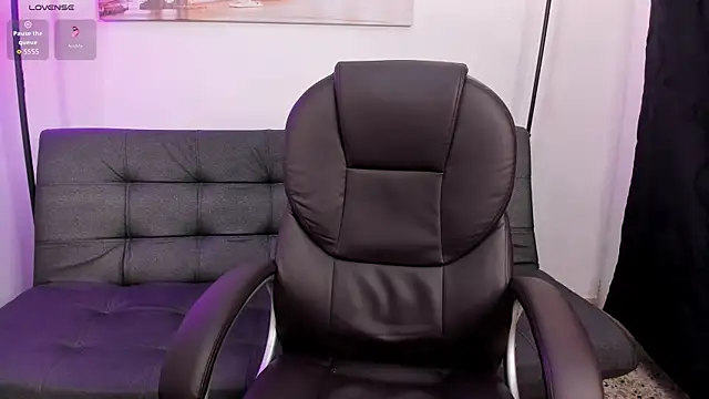 Snapshot of Dulce_kitty13 chatting on October 2025 03:51:02 AM Dulce kitty13 online show from October 2025 03:51:02 AM