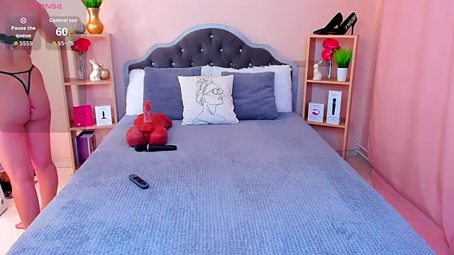 Snapshot of ChloeBrut chatting on November 2025 01:16:01 AM ChloeBrut online show from November 2025 01:16:01 AM