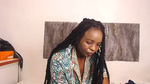 Snapshot of TallEbonyBabe chatting on November 2025 03:31:01 AM TallEbonyBabe online show from November 2025 03:31:01 AM