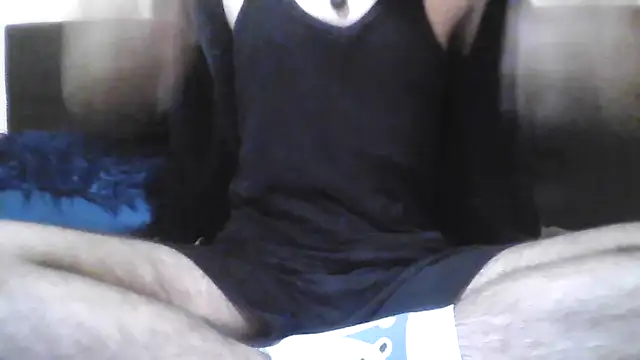 Snapshot of esmermoon chatting on October 2025 11:17:01 PM esmermoon online show from October 2025 11:17:01 PM