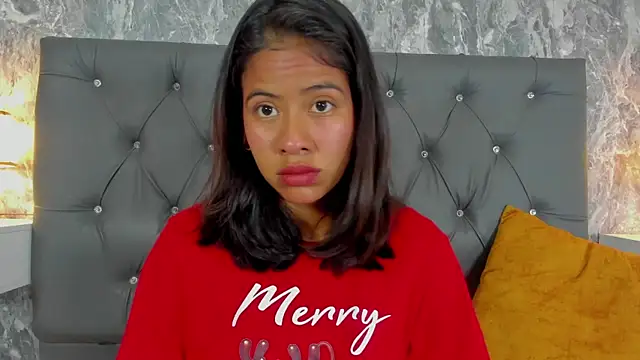 Snapshot of EuphoriaSavage chatting on December 2025 01:27:01 PM EuphoriaSavage online show from December 2025 01:27:01 PM