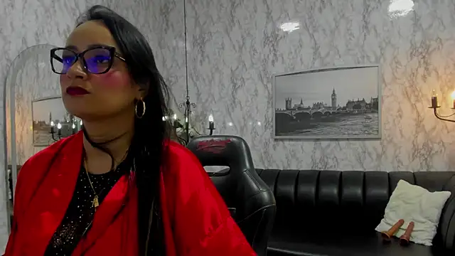 Snapshot of AlexandraMilff chatting on November 2025 03:50:02 AM AlexandraMilff online show from November 2025 03:50:02 AM