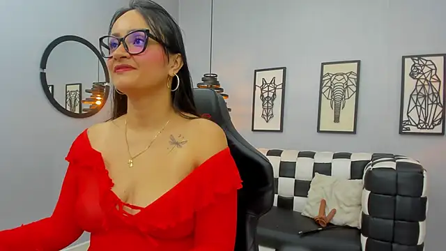 Snapshot of AlexandraMilff chatting on November 2025 11:52:01 PM AlexandraMilff online show from November 2025 11:52:01 PM