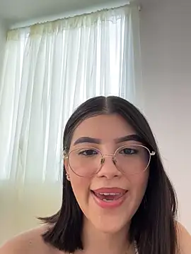 Snapshot of Julietalcl chatting on October 2025 09:04:01 PM Julietalcl online show from October 2025 09:04:01 PM