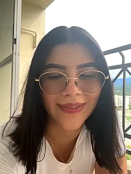 Snapshot of Julietalcl chatting on October 2025 09:11:01 PM Julietalcl online show from October 2025 09:11:01 PM