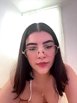 Snapshot of Julietalcl chatting on October 2025 09:09:02 PM Julietalcl online show from October 2025 09:09:02 PM