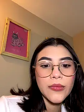 Snapshot of Julietalcl chatting on November 2025 11:04:01 PM Julietalcl online show from November 2025 11:04:01 PM