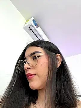 Snapshot of Julietalcl chatting on November 2025 06:45:02 PM Julietalcl online show from November 2025 06:45:02 PM