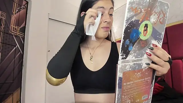 Snapshot of moon_winy chatting on November 2025 11:33:02 AM moon winy online show from November 2025 11:33:02 AM