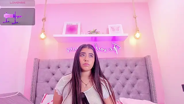 Snapshot of Sophiia_77 chatting on October 2025 10:25:02 PM Sophiia 77 online show from October 2025 10:25:02 PM