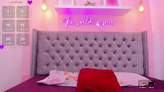 Snapshot of Sophiia_77 chatting on November 2025 10:30:01 PM Sophiia 77 online show from November 2025 10:30:01 PM