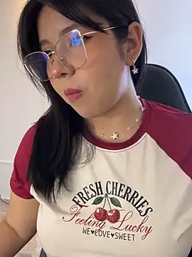 Snapshot of _Bella_7 chatting on December 2025 02:49:01 AM Bella 7 online show from December 2025 02:49:01 AM