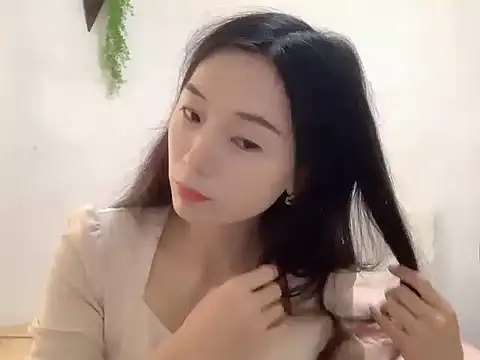 Snapshot of Keke-Baby170 chatting on November 2025 06:57:01 AM Keke-Baby170 online show from November 2025 06:57:01 AM